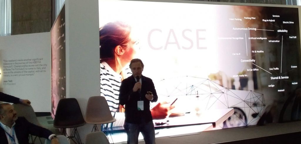 Radek Jelinek, President & CEO of Mercedes-Benz Italia, speaking at FIA Smart Cities Forum in Rome. Photo by Cecilia Demartini.