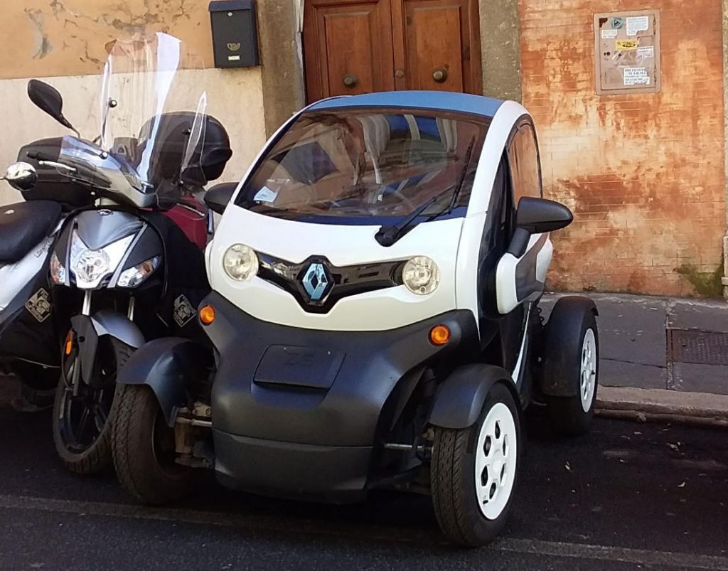 Electric Cars in Rome. Photo by Cecilia Demartini.