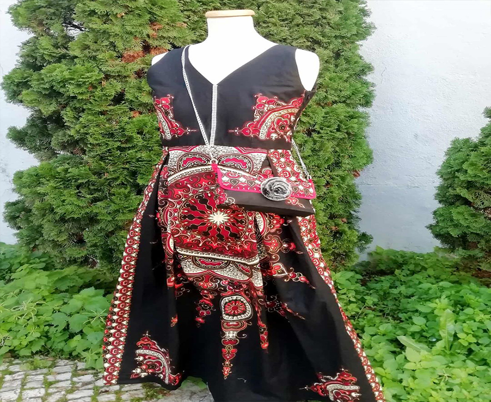 Ismail entered the "beautiful world of colors and lines" five years ago. (Photo credit: Casa de Moda Boali)